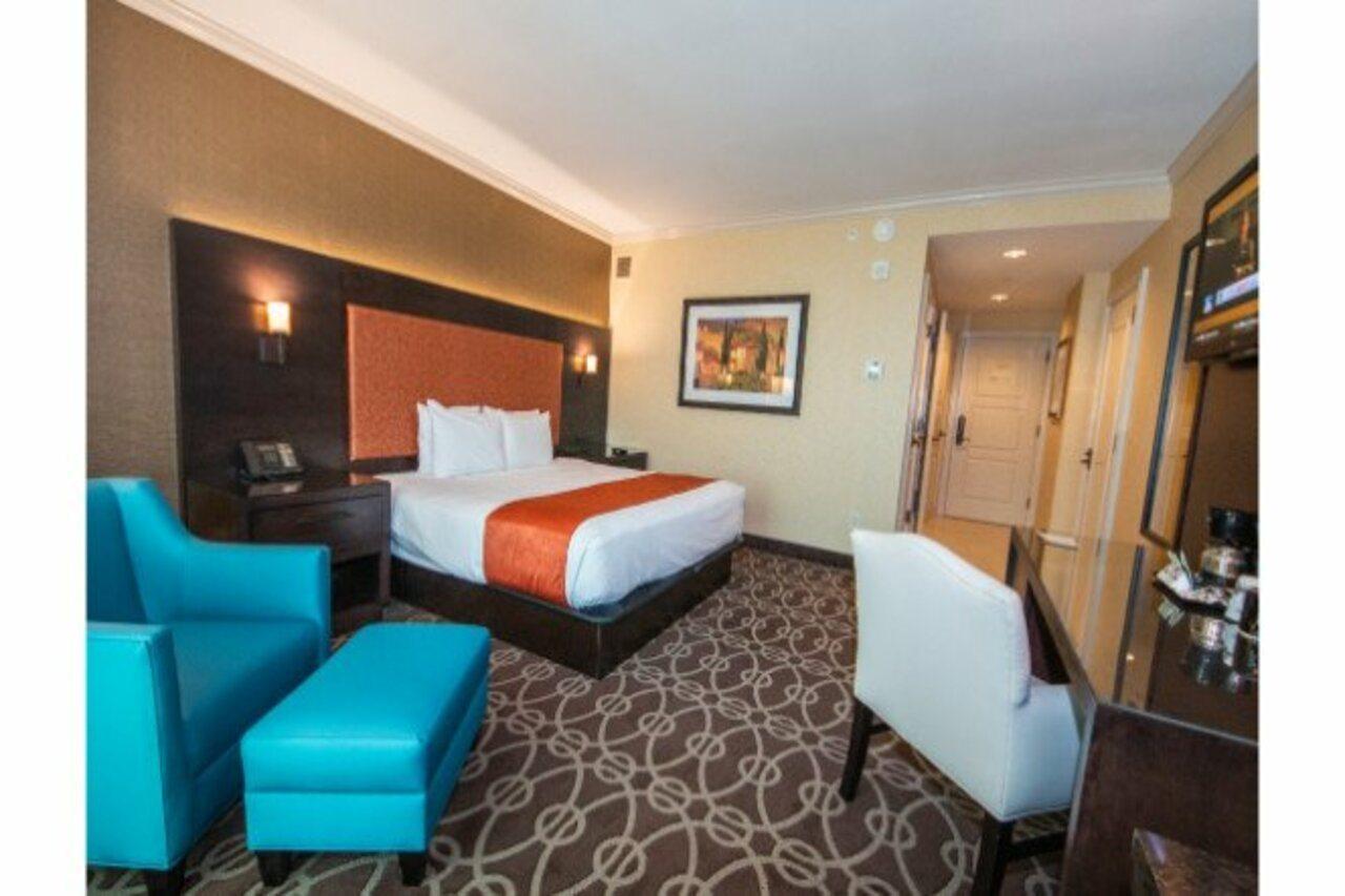 Argosy Casino Hotel & Spa Riverside Екстериор снимка