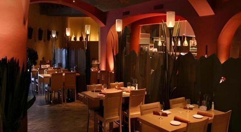 Argosy Casino Hotel & Spa Riverside Екстериор снимка