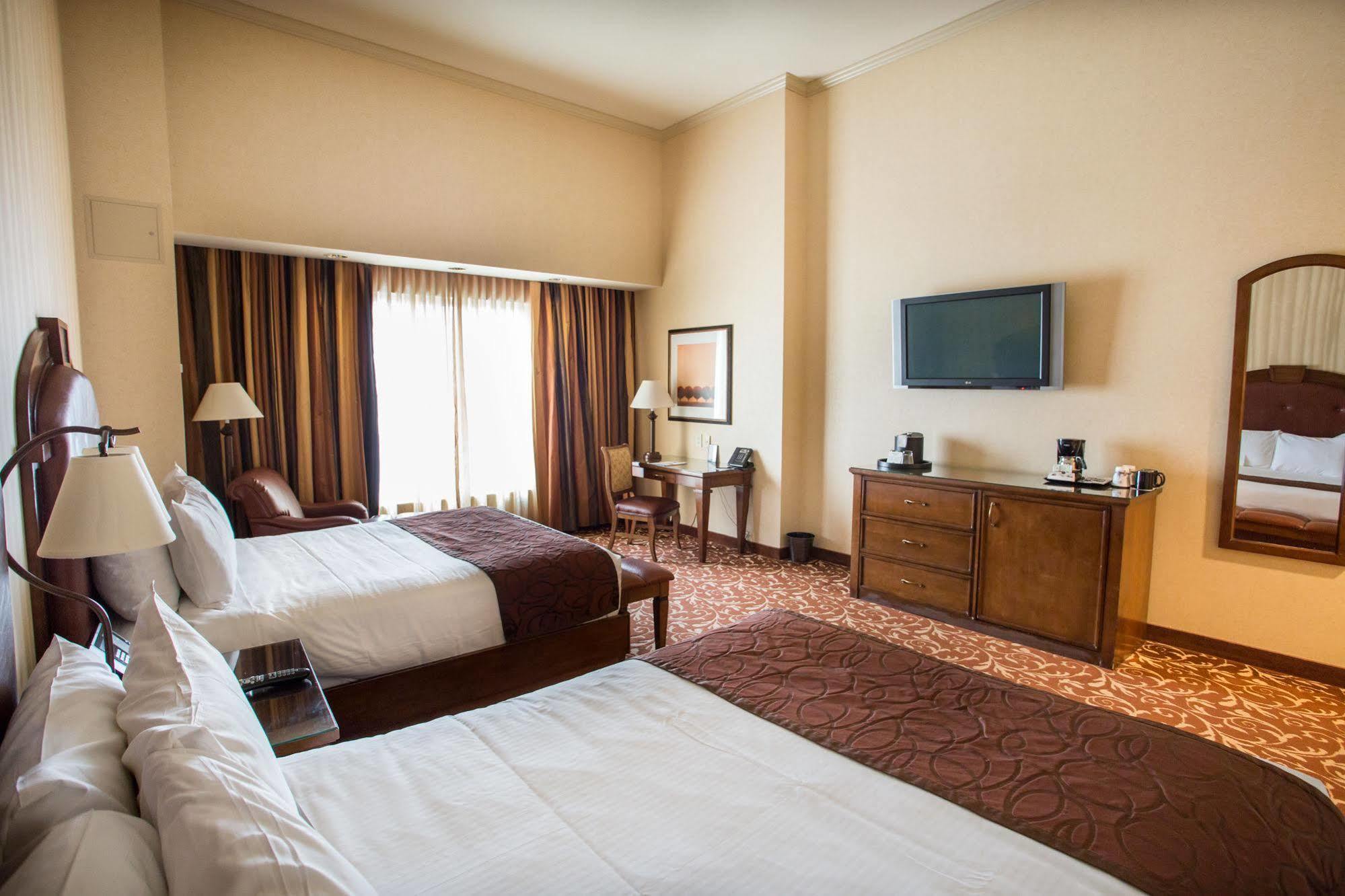 Argosy Casino Hotel & Spa Riverside Екстериор снимка